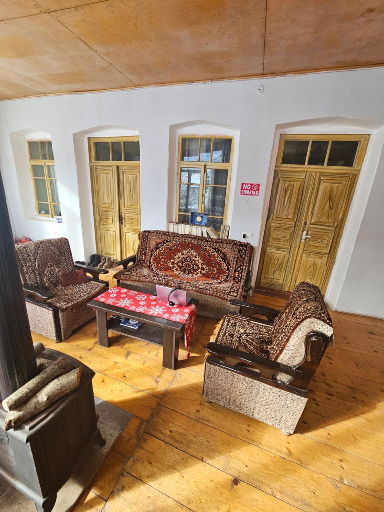 Guest House Ketevan Niguriani 메스티아 외부 사진
