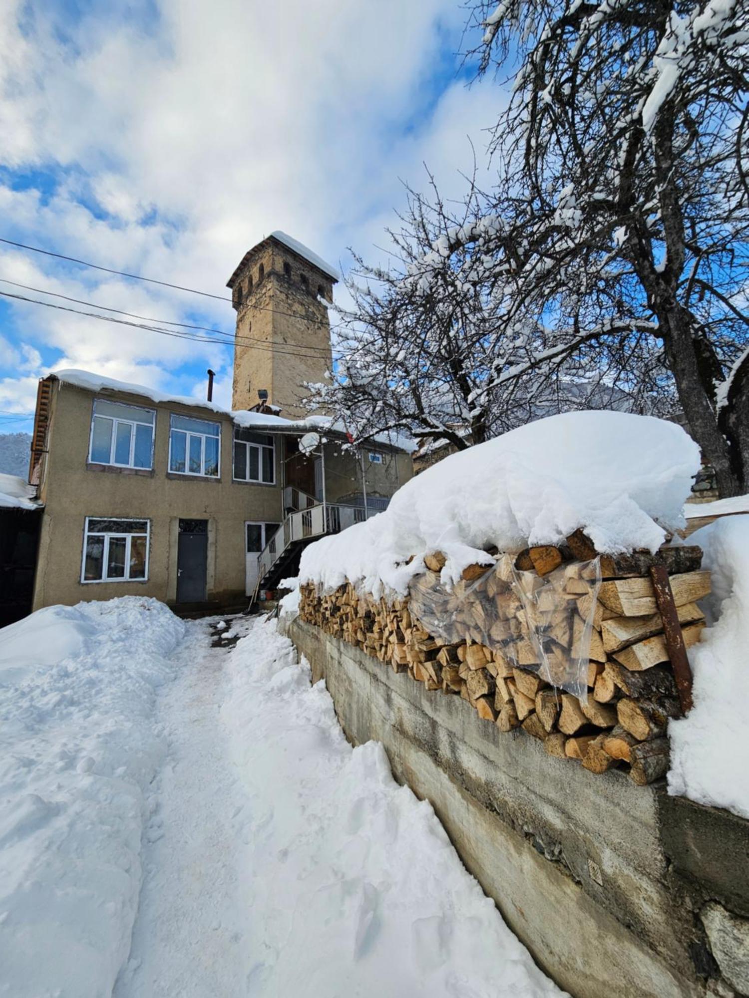 Guest House Ketevan Niguriani 메스티아 외부 사진